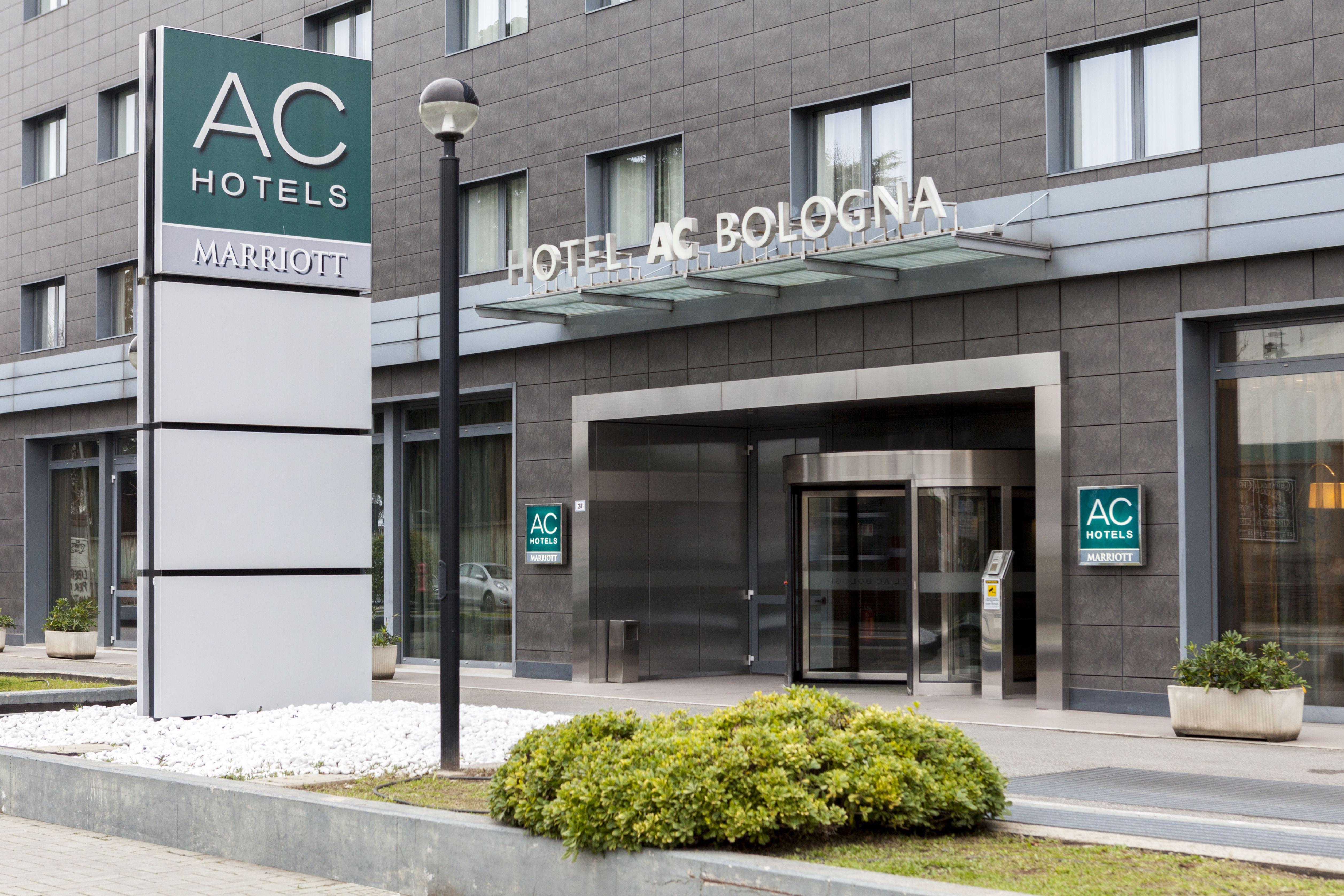 Ac Hotel Bologna By Marriott Exterior foto